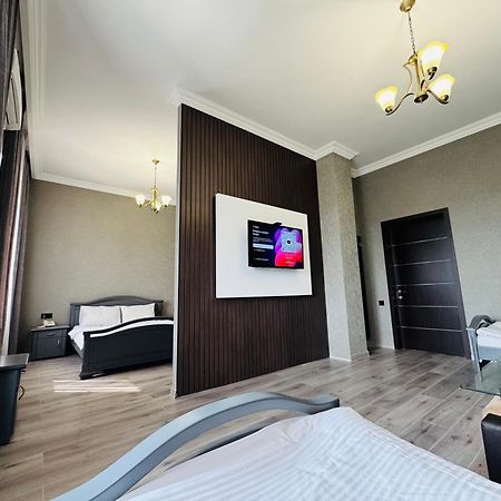 Capital Hotel Jerevan Eksteriør billede